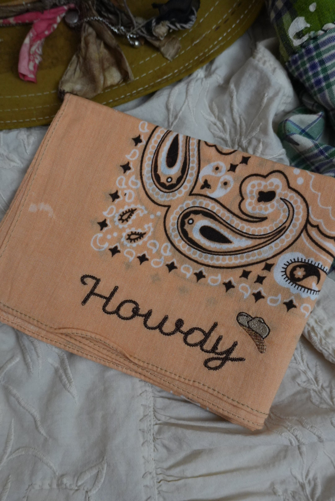 Peach + Howdy
