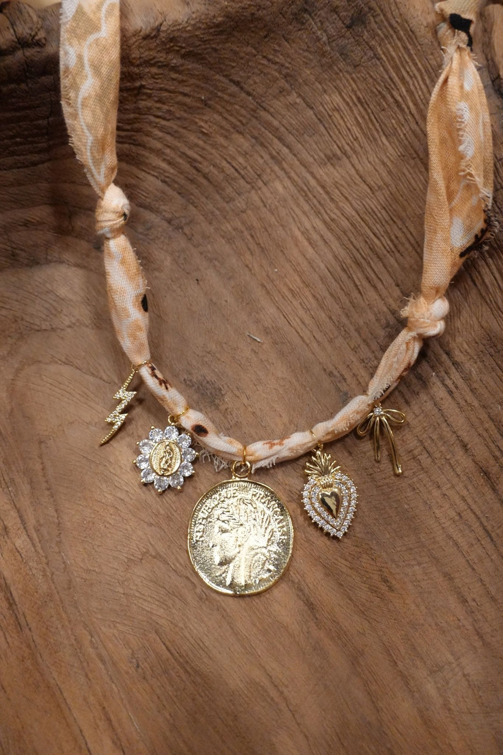 Mandriana - Five Charm Bandana Necklace - Sage