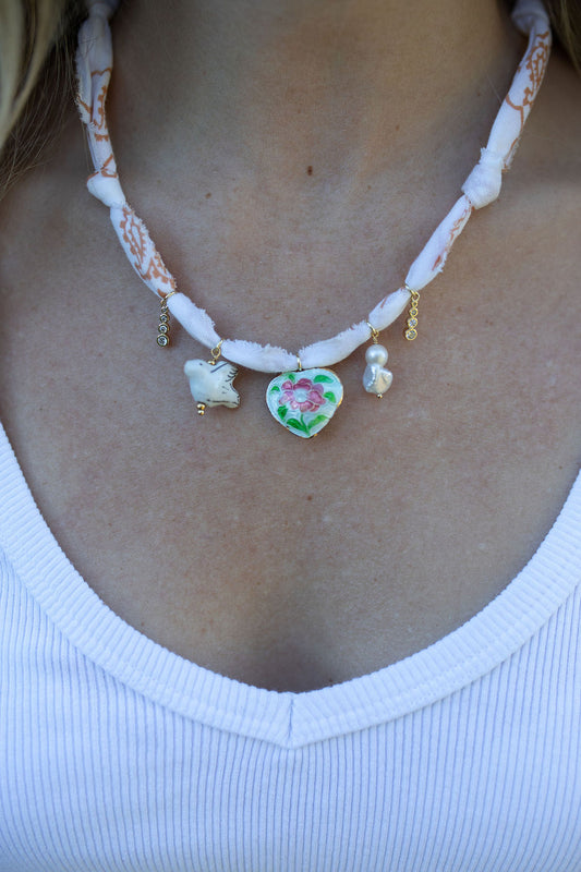 Vintage heart + white