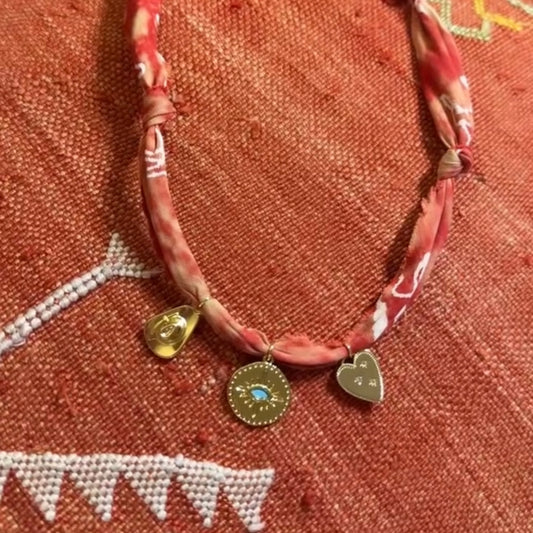 3 charm faded red