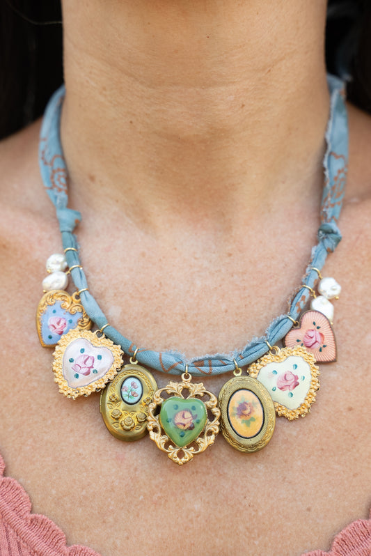 Chunky vintage + blue