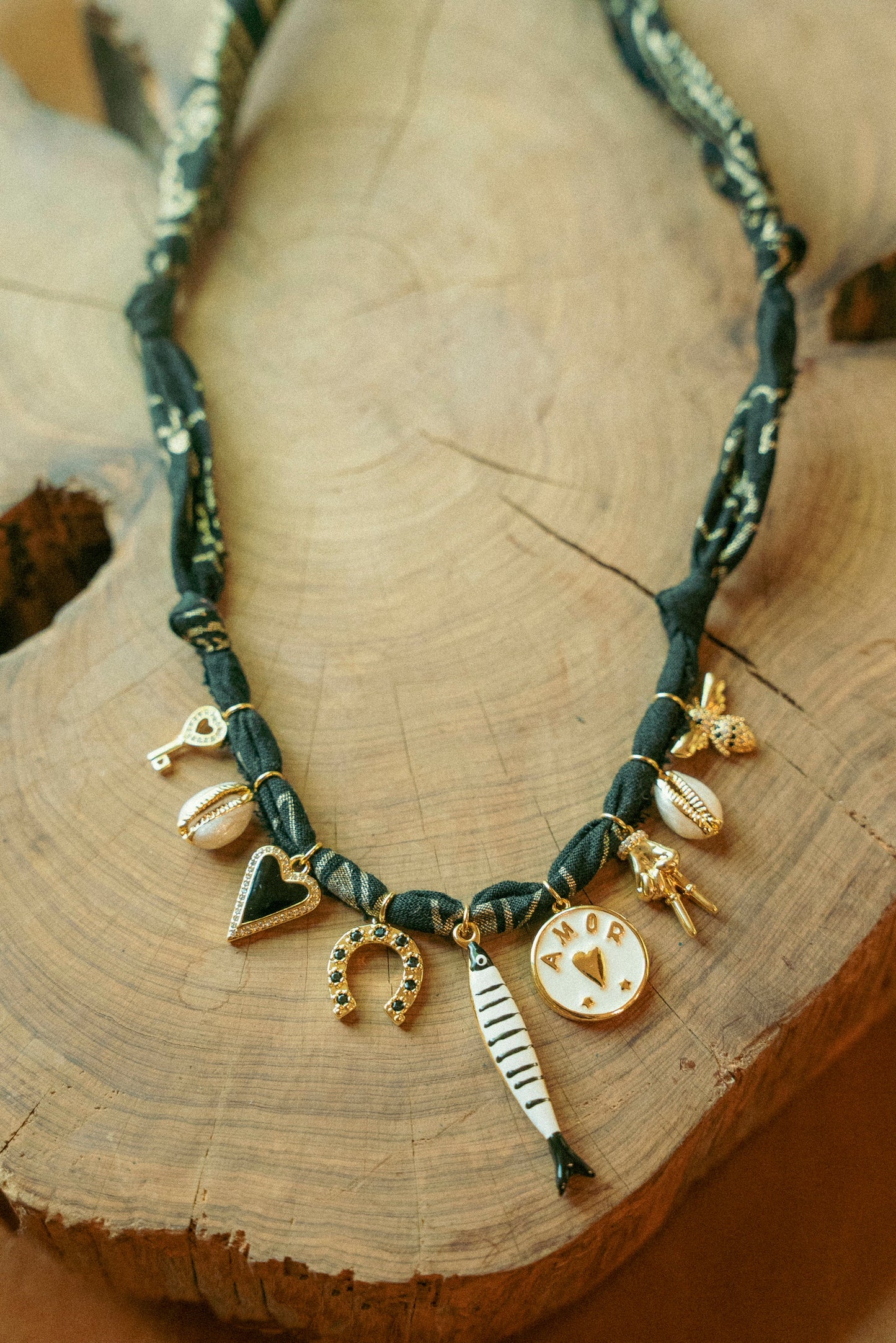 Black & gold paisley fish