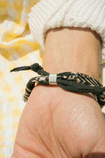 Sterling spiny oyster stone heart + black bracelet