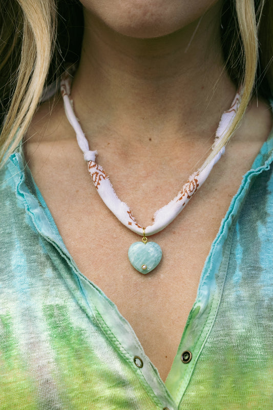 Amazonite heart pedant + white