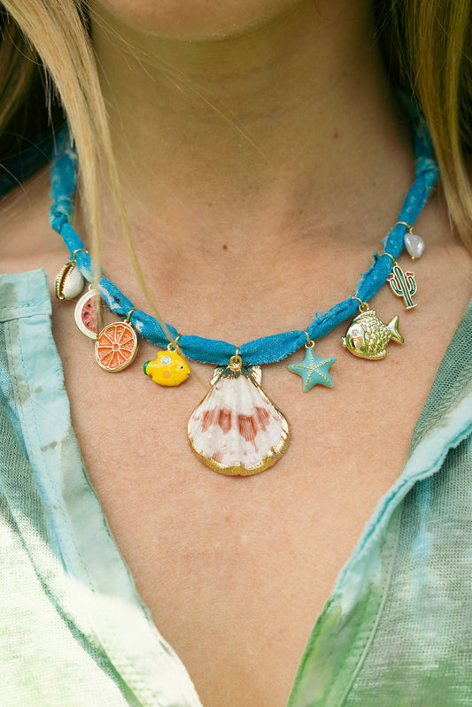 Beachy shell + turquoise