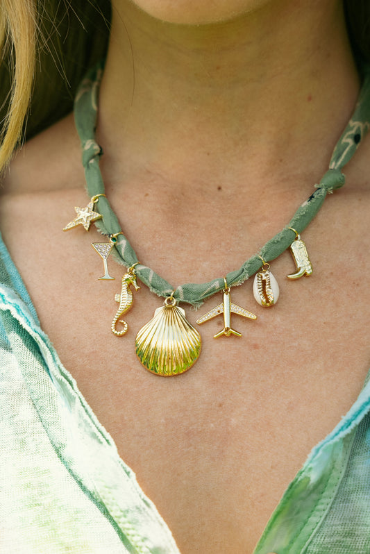 Washed sage + shell